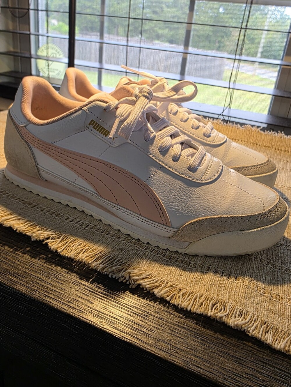 Puma Women's White and Blush Retro Trainer Size 7.5